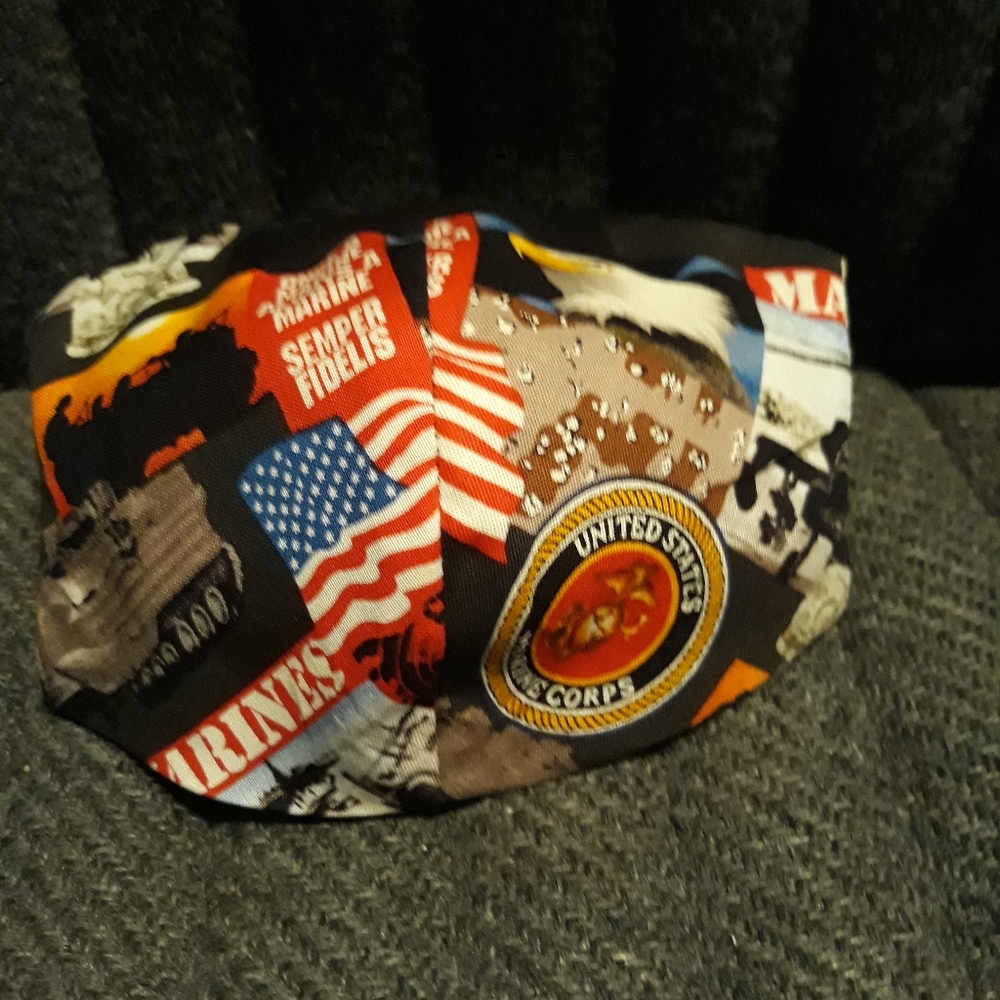 United States Marine, Reversible face mask